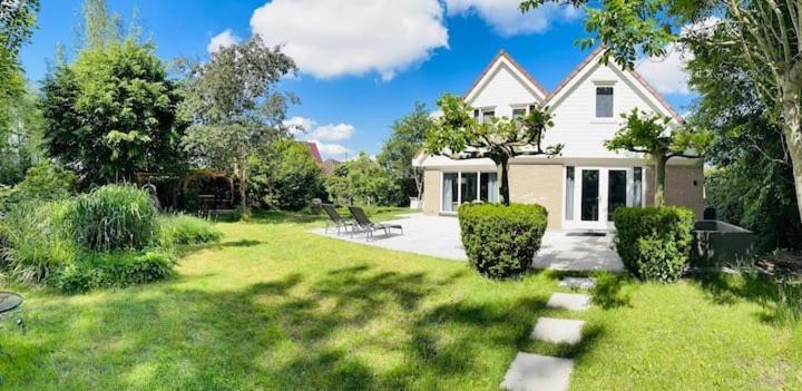 Villa Calma Rust Ruimte Luxe Inclusief Private Jacuzzi Zeewolde Exteriör bild