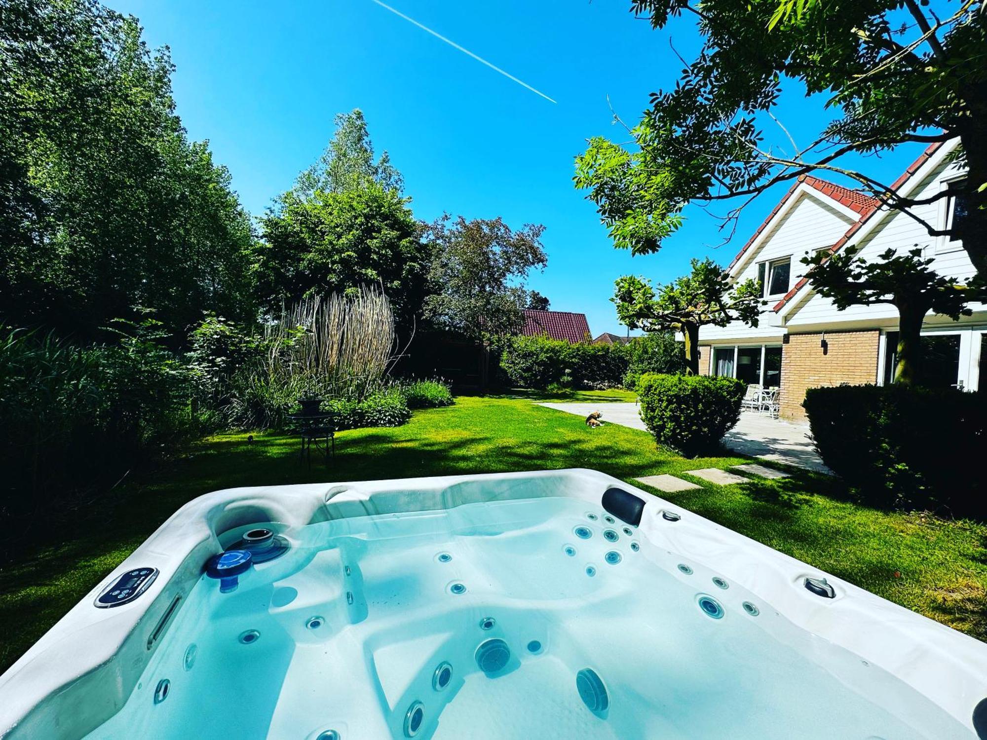 Villa Calma Rust Ruimte Luxe Inclusief Private Jacuzzi Zeewolde Exteriör bild